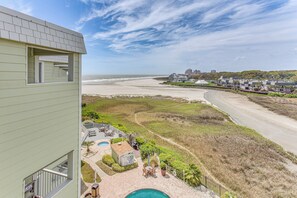 Apartment (2 Bedrooms) | Interior - Steps to Beach: Myrtle Beach Condo w/ Resort Perks (Myrtle Beach)