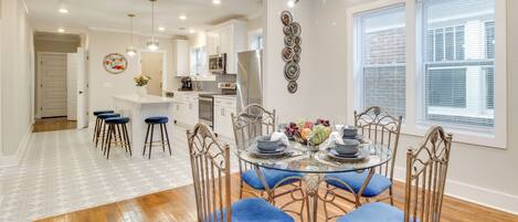 Apartment (3 Bedrooms) | Front of property