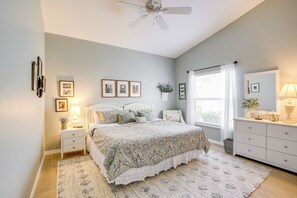 House (3 Bedrooms) | Interior - Fort Myers Vacation Rental w/ Lanai & Private Pool (Fort Myers)