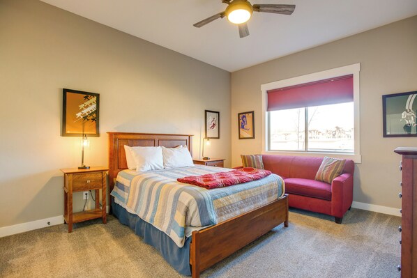 House (3 Bedrooms) | Interior