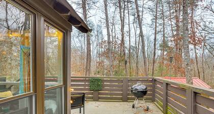 On-site Trails + Furnished Deck: Monteagle Escape!