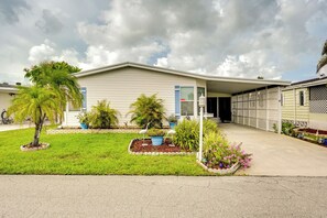 House (2 Bedrooms) | Interior - Naples Vacation Rental w/ Community Amenities! (Naples)