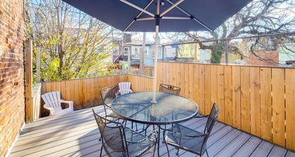 1 Mi to Dtwn: Townhome w/ Patio in Baltimore!