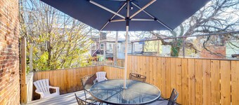 1 Mi to Dtwn: Townhome w/ Patio in Baltimore!