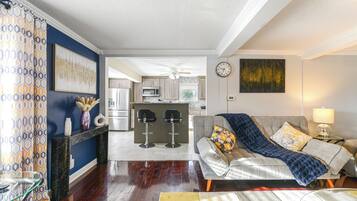 Rumah (2 Bedrooms) | Interior