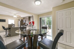 Casa (2 Bedrooms) | Interior