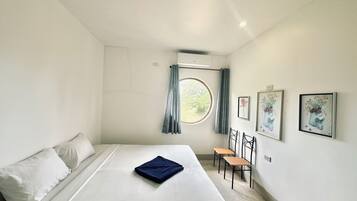 Classic Double Room | 1 bedroom, desk, laptop workspace, free WiFi