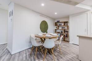 Dining - Beachfront Bliss at Malo in Agnes Water (Agnes Water)