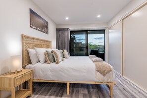 3 bedrooms, iron/ironing board, free WiFi, bed sheets - Beachfront Bliss at Malo in Agnes Water (Agnes Water)