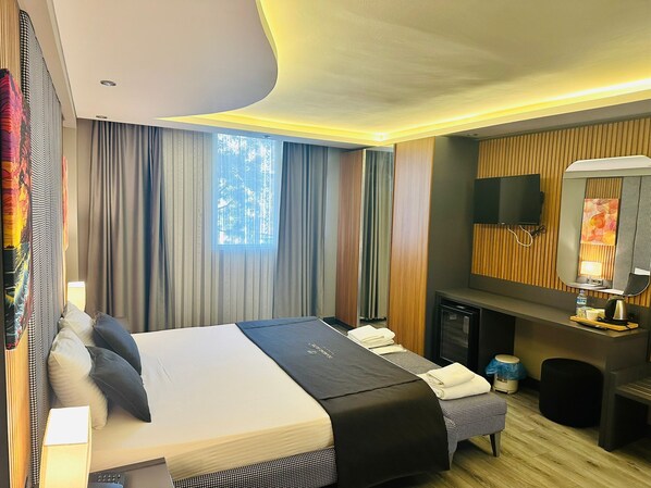 1 quarto, escrivaninha, espaço de trabalho para notebook, Wi-Fi