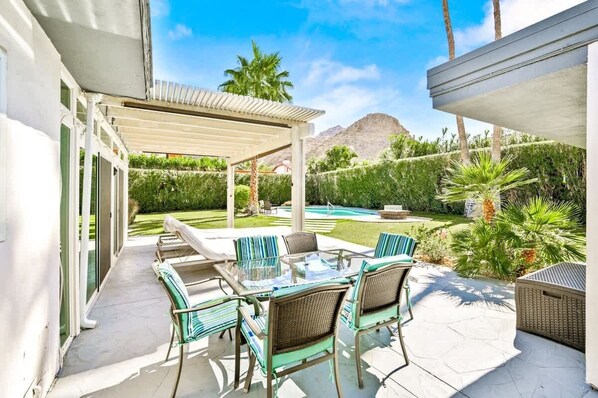 Outdoor dining - Navigate Stays 10K Sqft Desert Compound W/ Pool! (La Quinta)