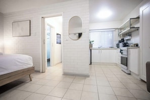 1 bedroom, iron/ironing board, internet, bed sheets