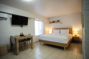 1 chambre, fer et planche à repasser, accès à Internet, literie fournie