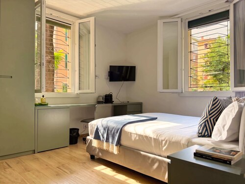 Casa Due Agosto, sleek and central