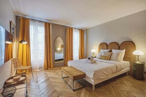 2 chambres, fer et planche à repasser, Wi-Fi, draps fournis