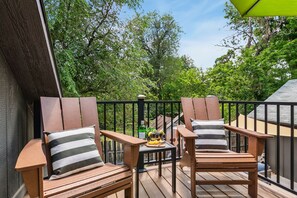 Apartment, Mehrere Betten, Terrasse, Gartenblick (414 1/2 N Sherwood) | Ausblick vom Zimmer