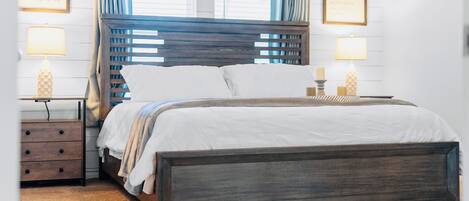 4 soveværelser, skrivebord, strygejern/strygebræt, gratis Wi-Fi