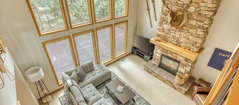 Brightside Retreat - Resort Pool, Games, Pets