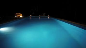 Utomhuspool