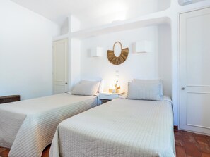 3 Schlafzimmer, Bügeleisen/Bügelbrett, Reisekinderbett, WLAN