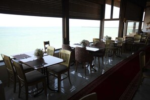 On the beach, white sand - HOTEL PLAYA DAKHLA (Dakhla)