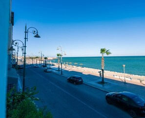 Front of property - HOTEL PLAYA DAKHLA (Dakhla)