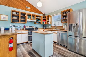 Fridge, microwave, oven, stovetop - Beachland -- Charming home in Chicahauk (Kitty Hawk)