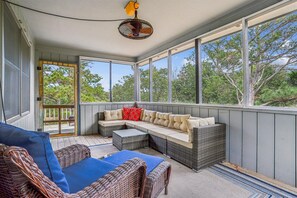 TV, fireplace - Beachland -- Charming home in Chicahauk (Kitty Hawk)