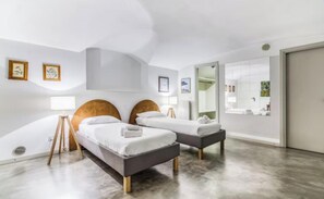 3 chambres, bureau, fer et planche à repasser, Wi-Fi gratuit