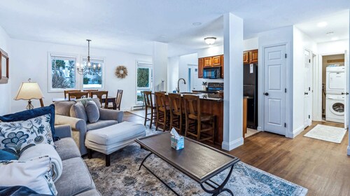 Condo with Golf Course Views, Lakeland Village