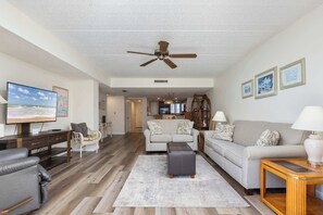 Smart TV - Pier Point South Ocean View Condo B-22 (St. Augustine)