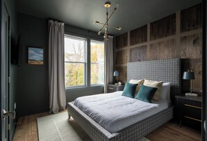 3 habitaciones, escritorio, tabla de planchar con plancha y wifi gratis 