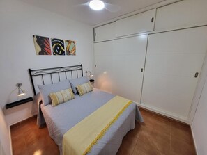 2 bedrooms, iron/ironing board, travel crib, free WiFi