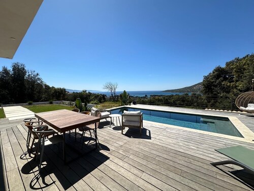 3-bedroom villa with swimming pool and panoramic sea view over the Gulf of Sagone.