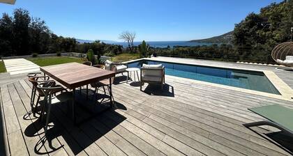 3-bedroom villa with swimming pool and panoramic sea view over the Gulf of Sagone.