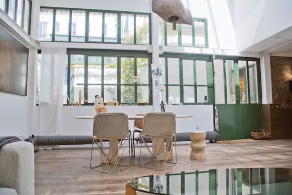 تناول الطعام