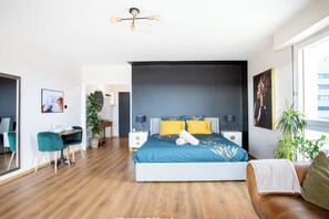 1 bedroom, iron/ironing board, travel cot, WiFi - La belle Europe, magnifique vue et balcon (Mulhouse)