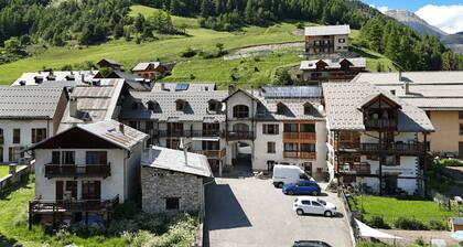 Gites Simond welcomes you to Arvieux in the heart of the Queyras Regional Park,