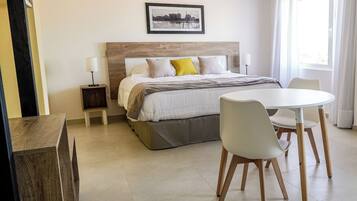 Deluxe Studio, Balcony | In-room safe, blackout curtains, soundproofing, iron/ironing board