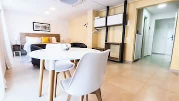 Deluxe Studio, Balcony | In-room safe, blackout curtains, soundproofing, iron/ironing board