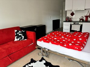 Studio, 1 Bedroom, Balcony | 1 bedroom