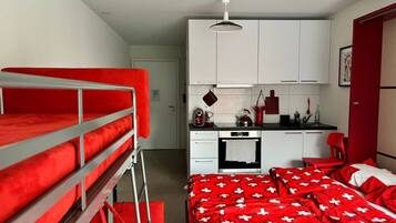 Studio, 1 Bedroom, Balcony | 1 bedroom