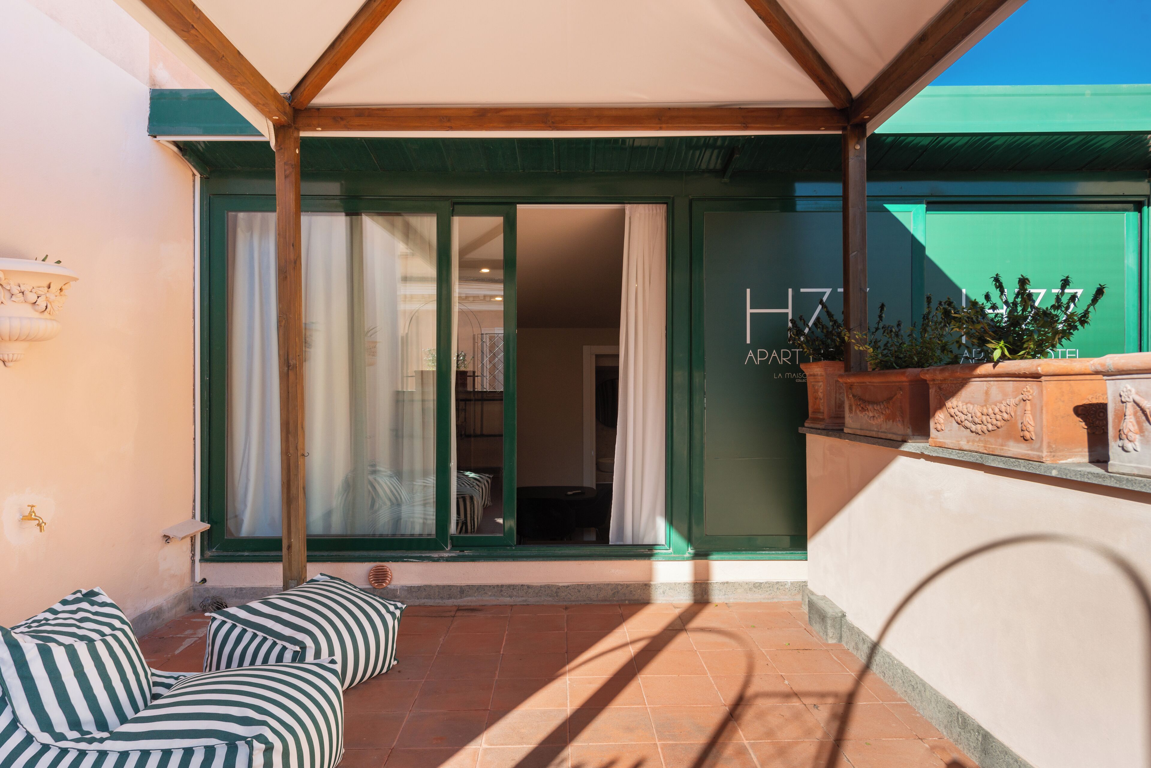 Panoramic-Apartment, Stadtblick | Terrasse/Patio