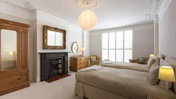 3 slaapkamers, een strijkplank/strijkijzer, reisbedje, wifi