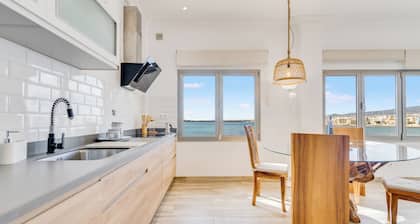 Home2Book Coastal Retreat with Sea Views, Arinaga