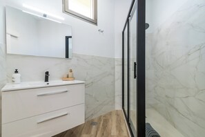 Hair dryer, towels - Home2Book Coastal Retreat with Sea Views, Arinaga (Arinaga)