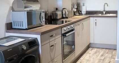 luxury 1 bedroom 1 bathroom apartment