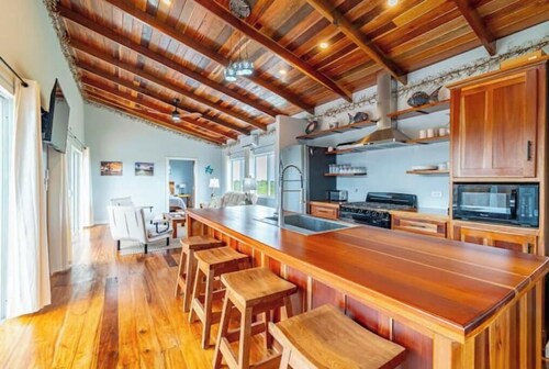Casa De Las Tortugas - 4BR House at Secret Beach