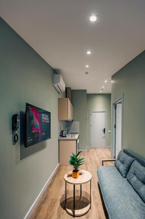 Smart TV - Urban Hotel Baku (Baku)