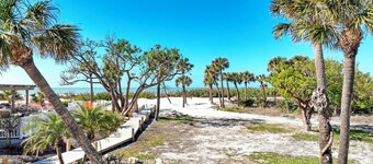 Beach Villa 2217: Your Island Escape with Stunning Gulf Views!